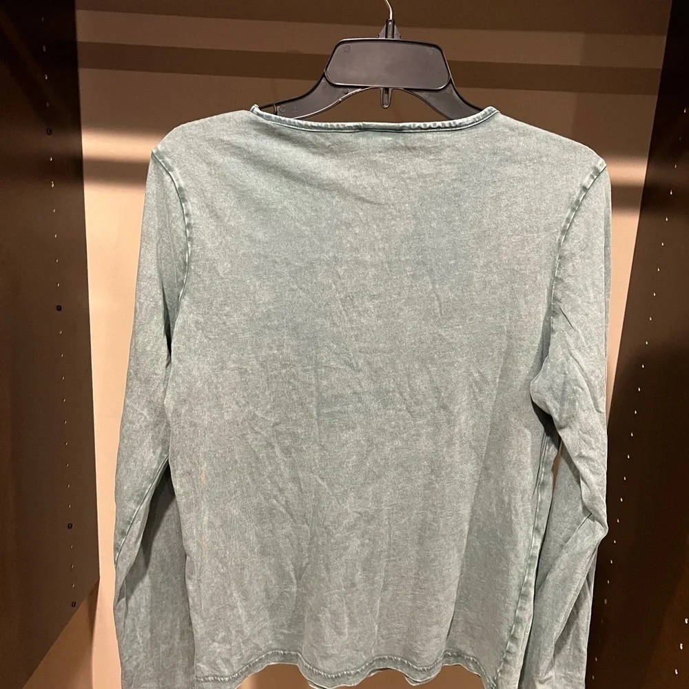 Gymshark Green Long Sleeve Top - Picture 3 of 3